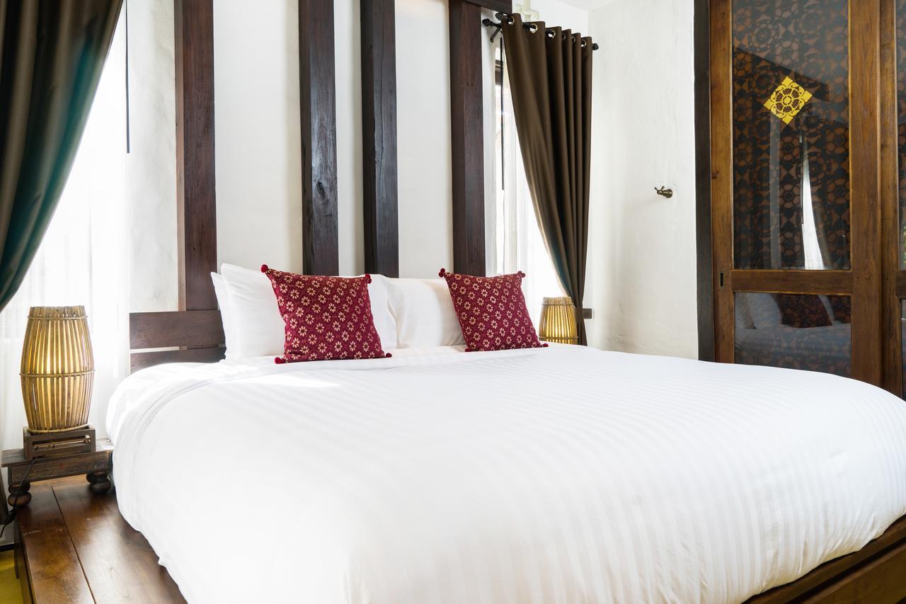 Shinnabhura Historic Boutique Hotel بيتسانولوك المظهر الخارجي الصورة