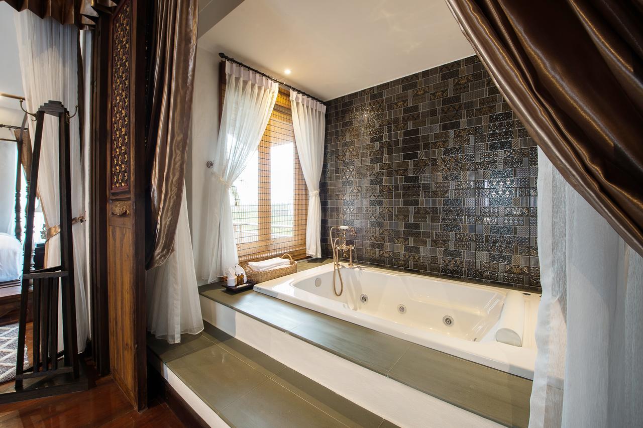 Shinnabhura Historic Boutique Hotel بيتسانولوك المظهر الخارجي الصورة