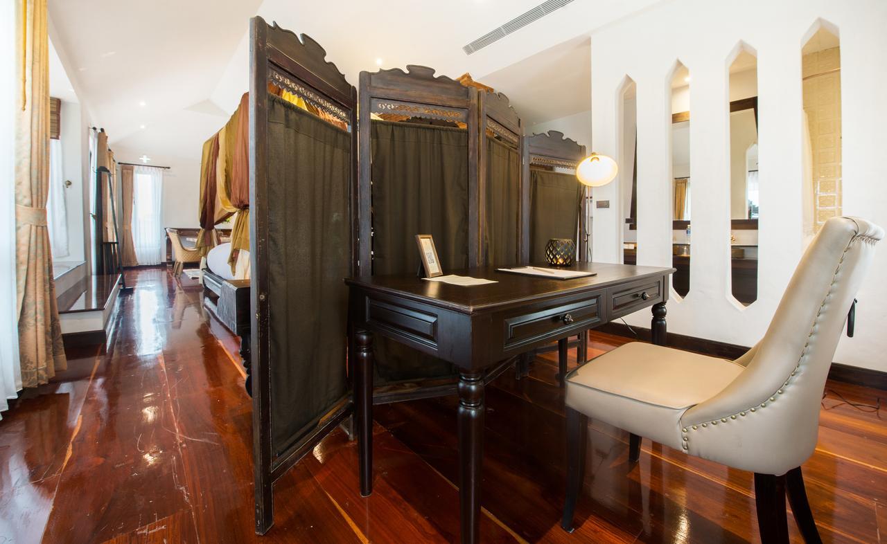 Shinnabhura Historic Boutique Hotel بيتسانولوك المظهر الخارجي الصورة