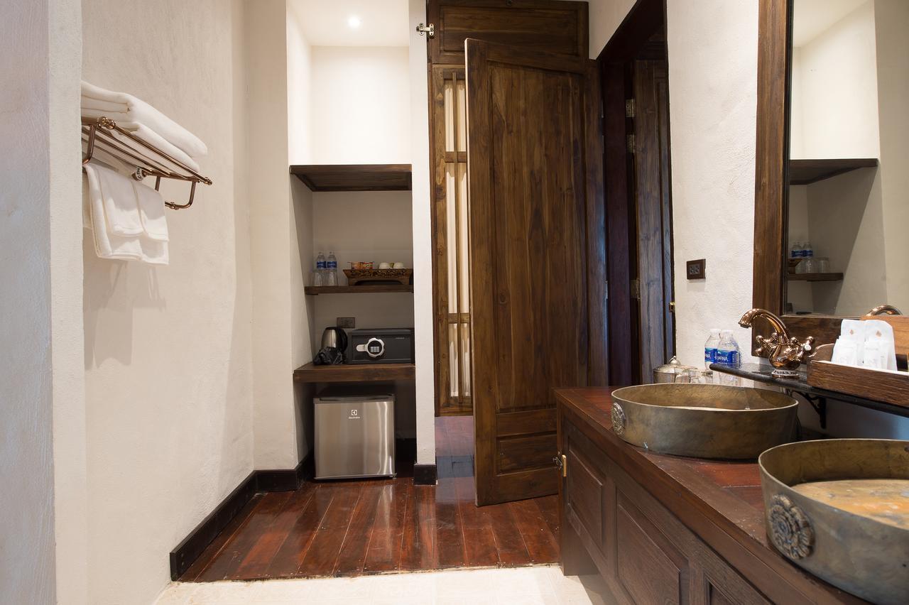 Shinnabhura Historic Boutique Hotel بيتسانولوك المظهر الخارجي الصورة